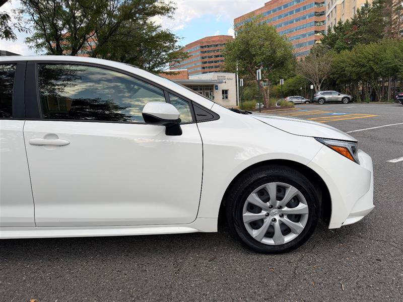 Used 2025 Toyota Corolla LE FWD image 6