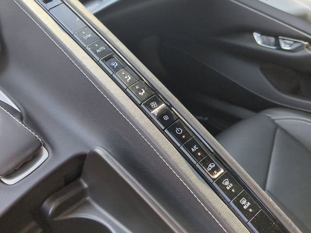 Used 2022 Chevrolet Corvette Stingray w/ Battery Protection Package image 17