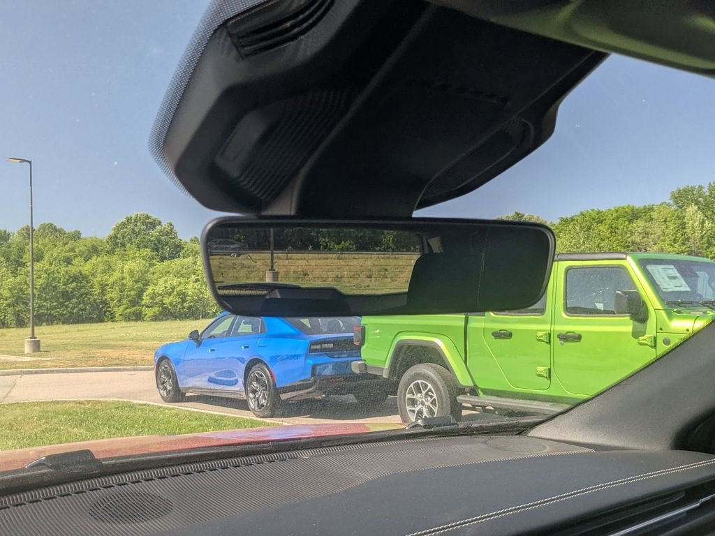 New 2026 Jeep Cherokee Laredo AWD/4WD image 31