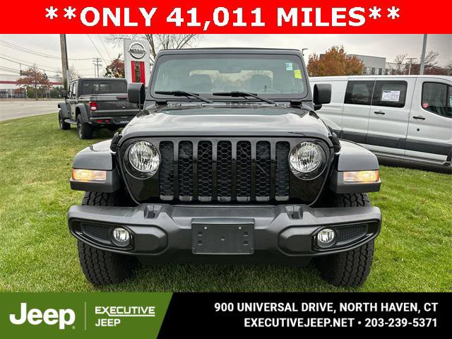 Certified 2021 Jeep Gladiator Willys image 6