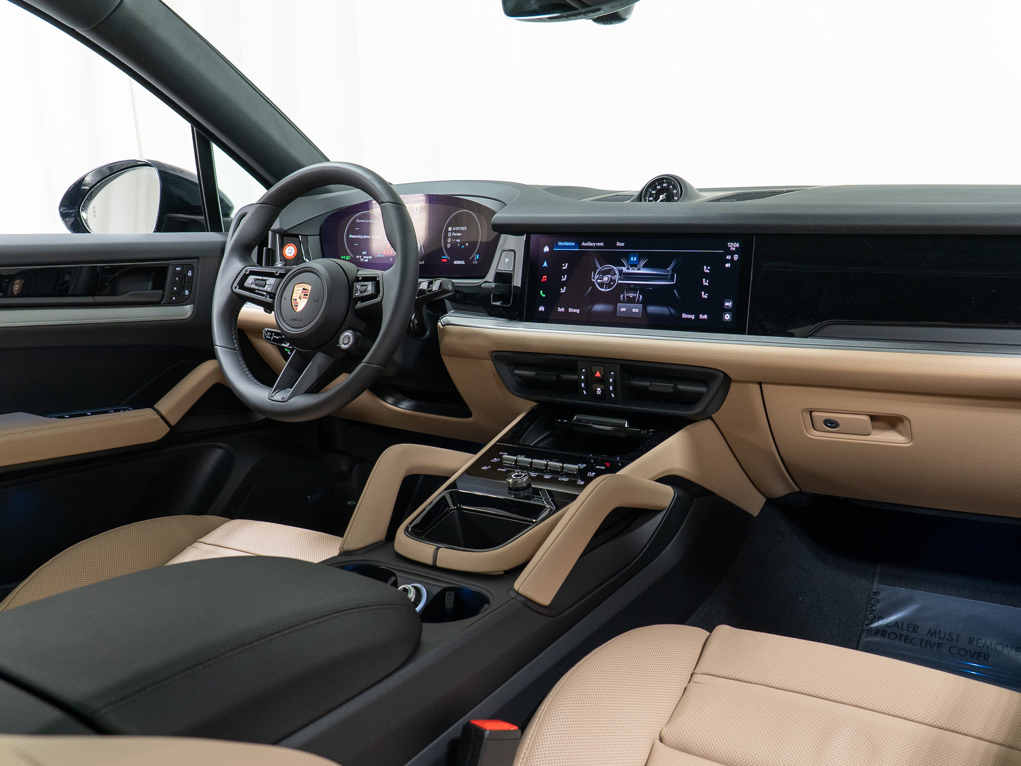New 2026 Porsche Cayenne Coupe AWD/4WD image 18