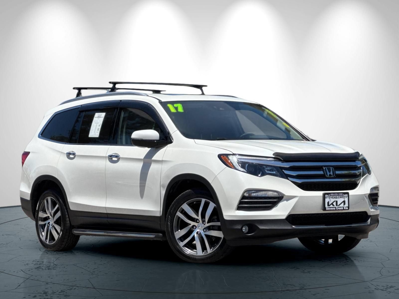 Used 2017 Honda Pilot Elite image 2