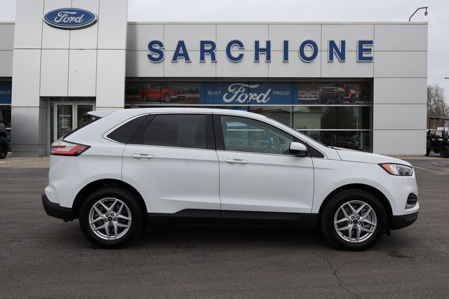 Used 2024 Ford Edge SEL image 2