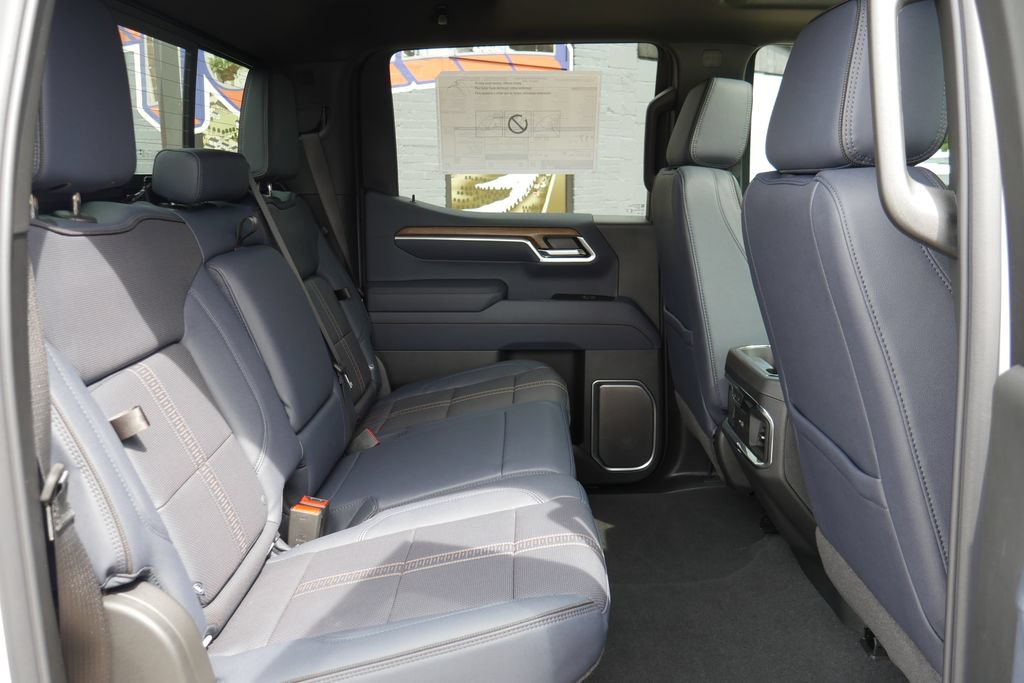 New 2026 Chevrolet Silverado 1500 High Country AWD/4WD image 13
