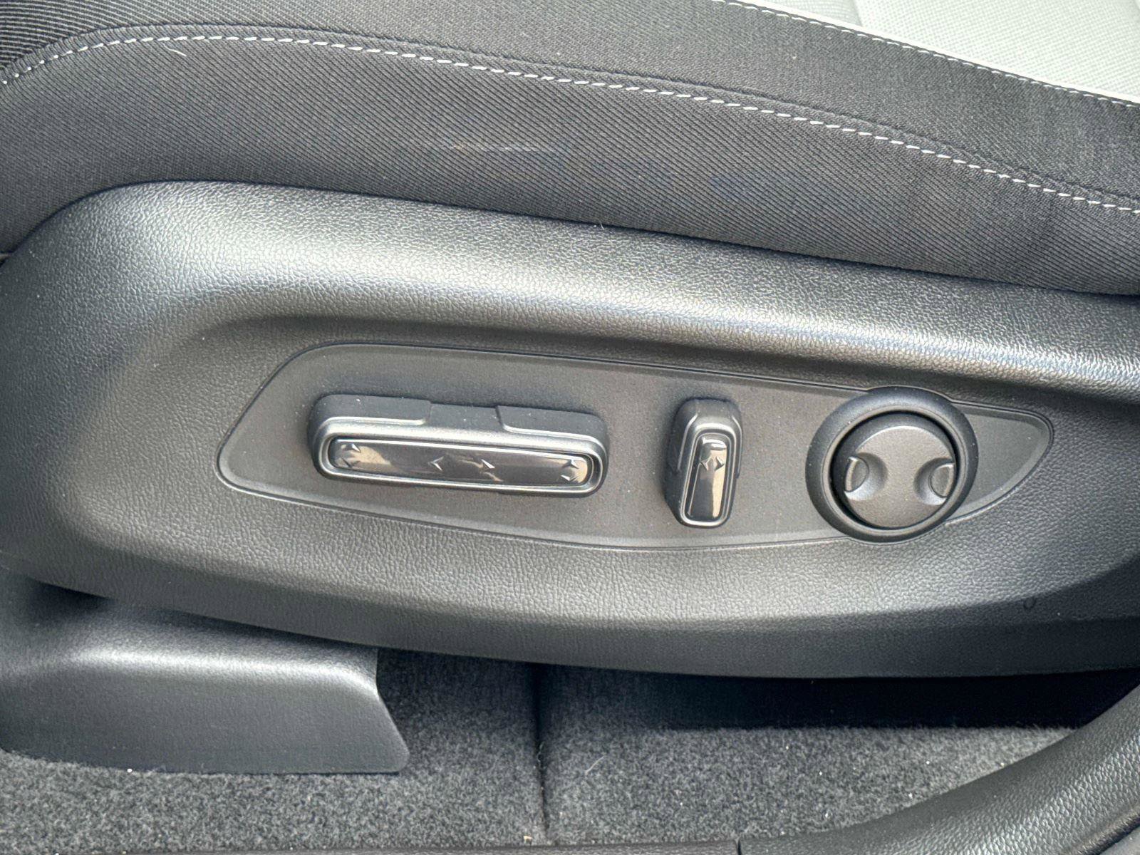 Certified 2026 Honda CR-V EX image 18