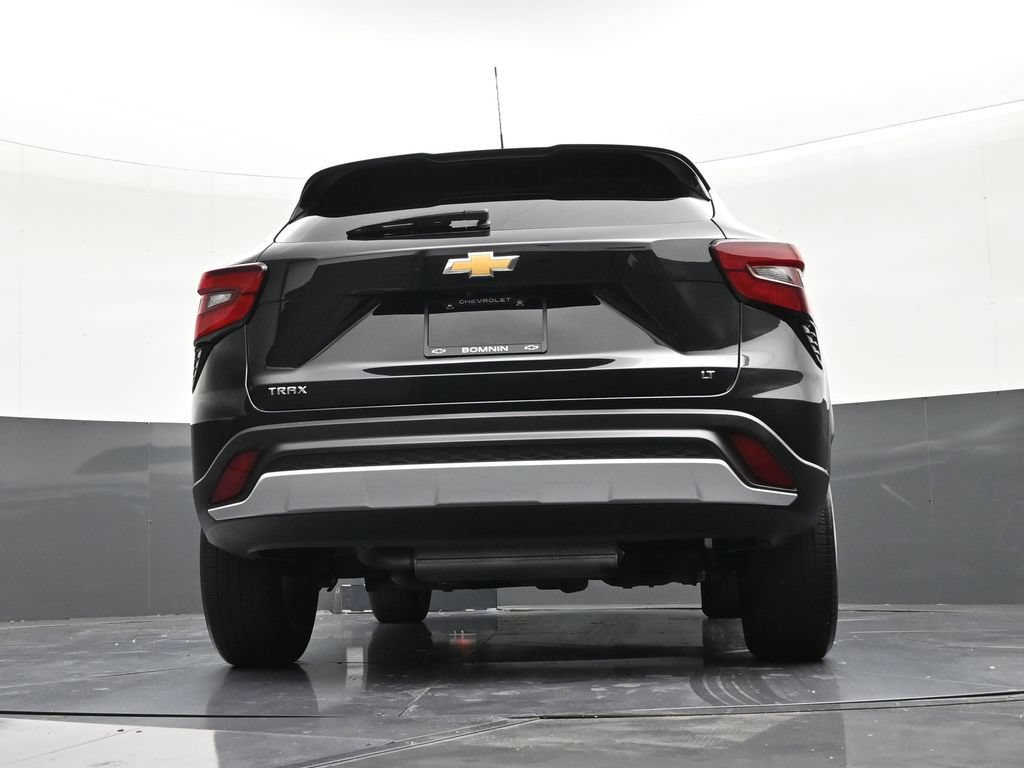 Used 2024 Chevrolet Trax LT FWD image 20