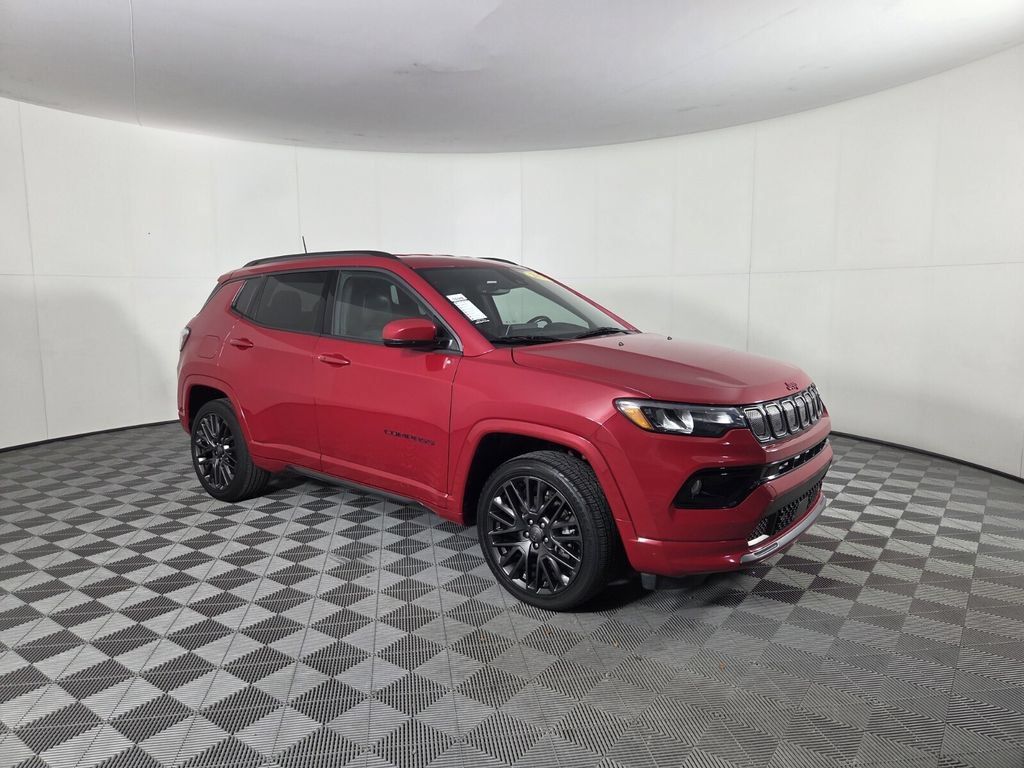 Used 2022 Jeep Compass Limited AWD/4WD image 2