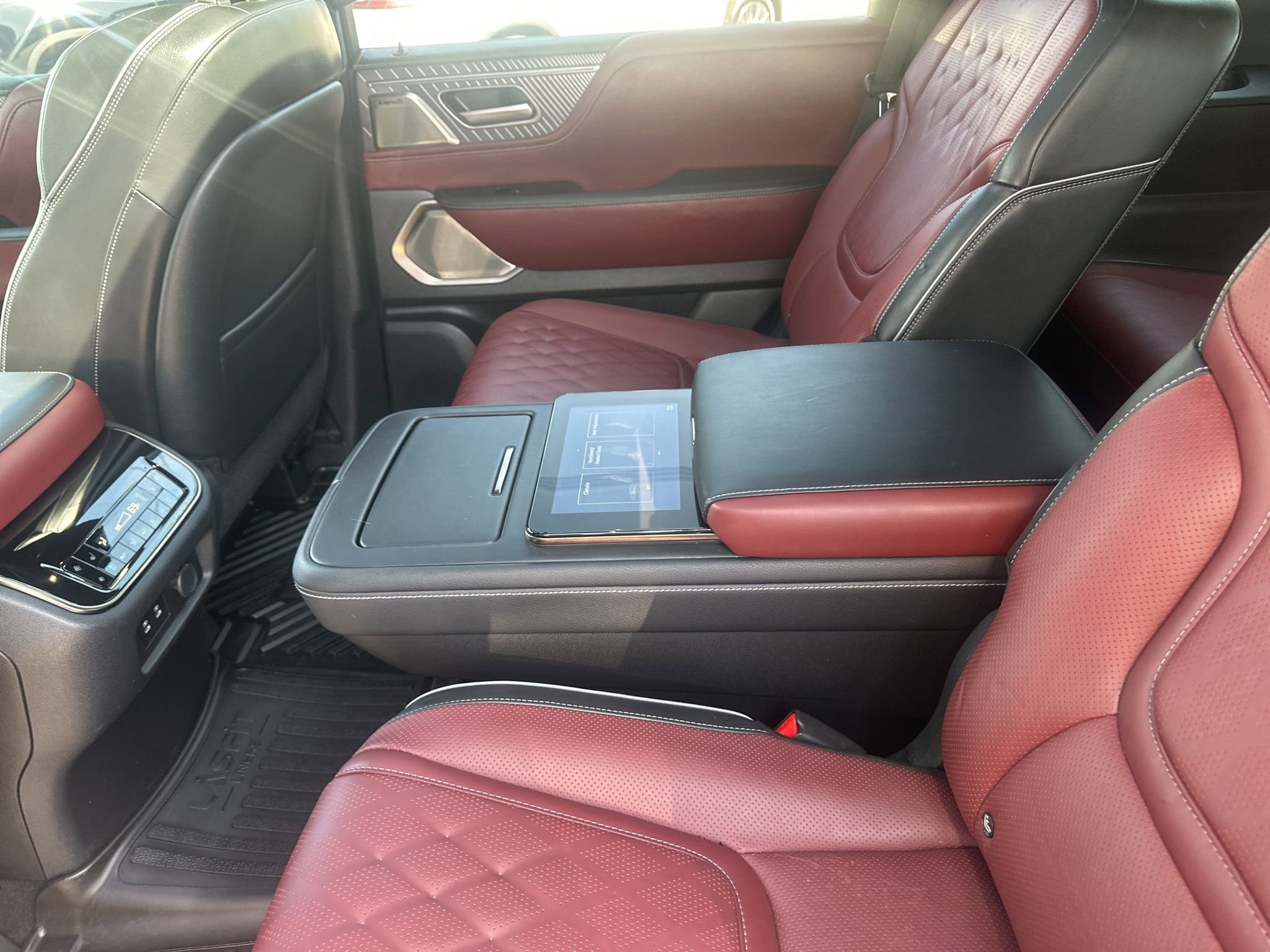 Used 2025 INFINITI QX80 Autograph w/ Autograph Exterior Package image 30