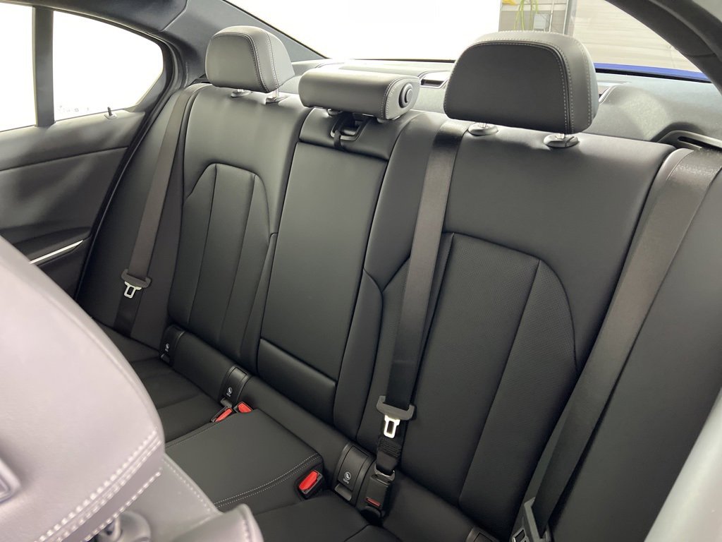 Certified 2025 BMW 330i xDrive Sedan w/ M Sport Package image 4