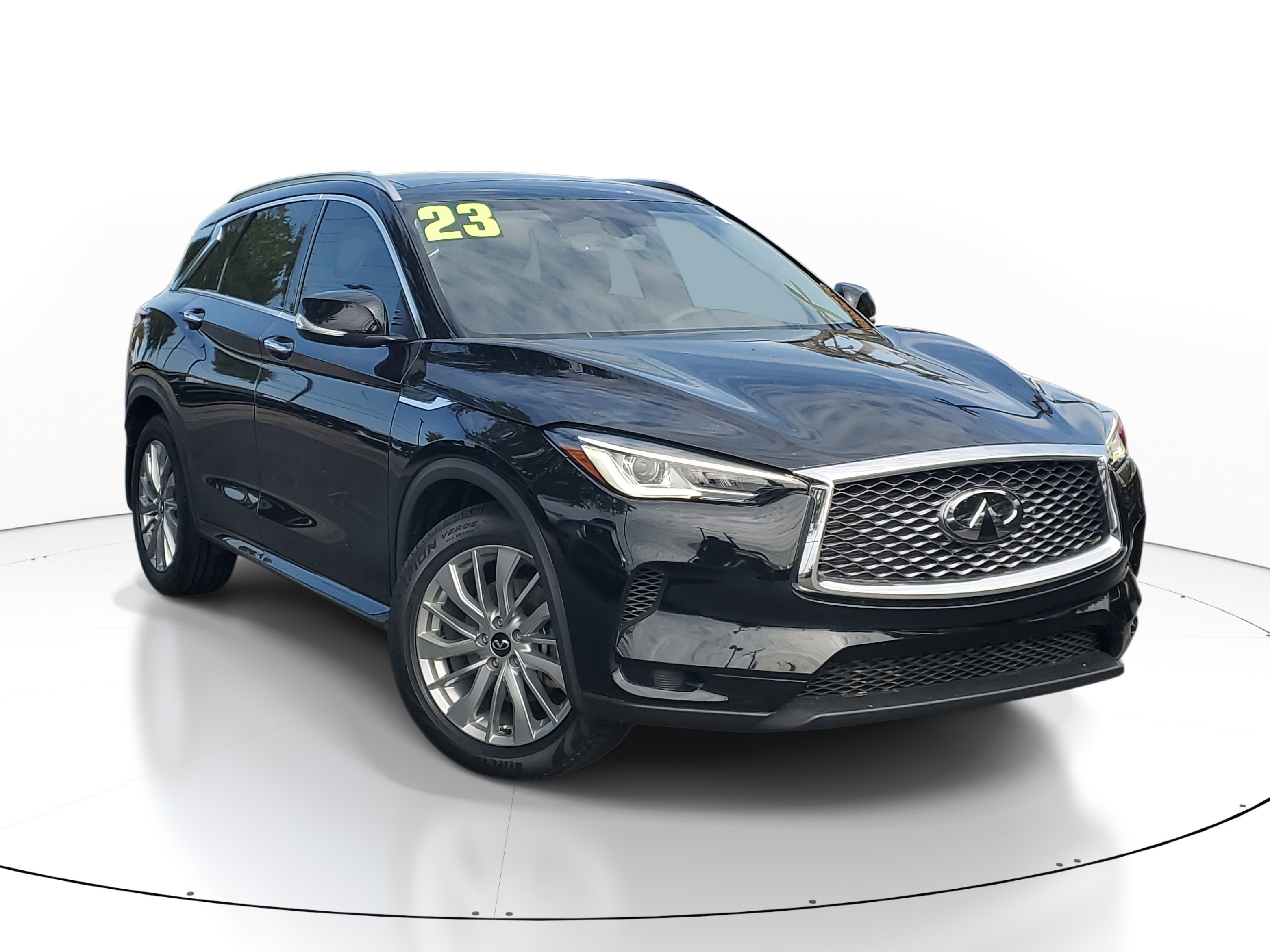 Used 2023 INFINITI QX50 Luxe FWD image 1