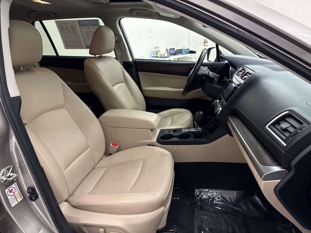 Used 2015 Subaru Outback 3.6R Limited AWD/4WD image 22