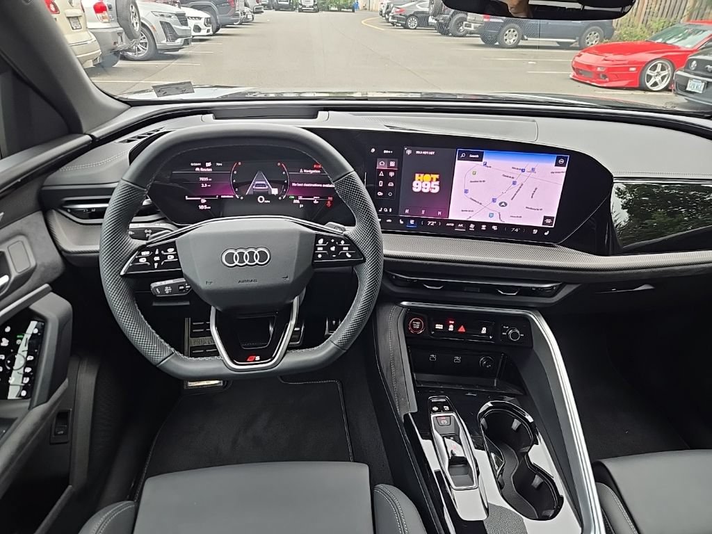Used 2025 Audi SQ5 Premium Plus w/ Premium Plus Package AWD/4WD image 16