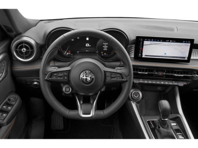 Used 2025 Alfa Romeo Tonale AWD/4WD image 9