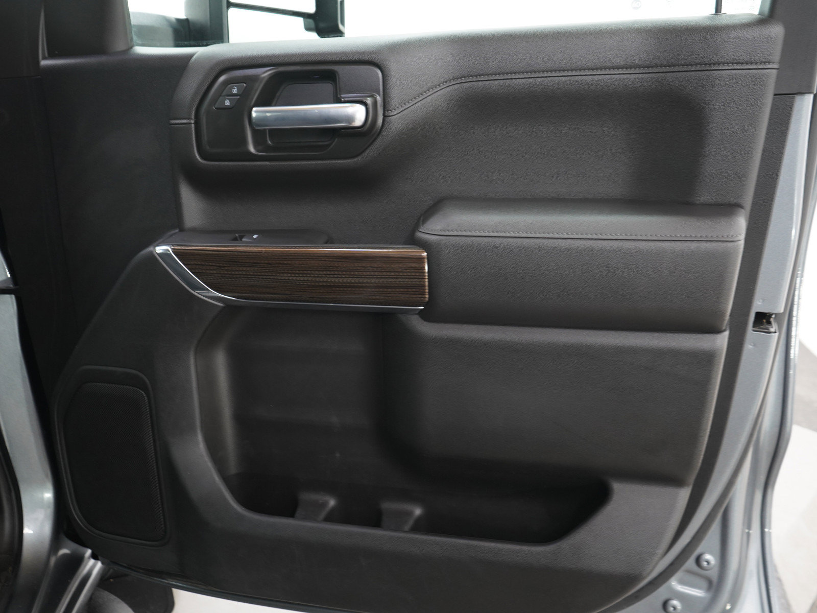 Used 2021 Chevrolet Silverado 1500 LT Trail Boss w/ Bed Protection Package AWD/4WD image 12