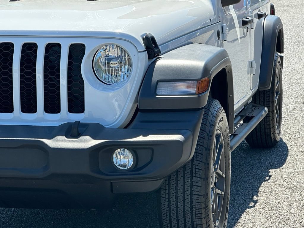 Used 2024 Jeep Wrangler Unlimited Sport AWD/4WD image 42