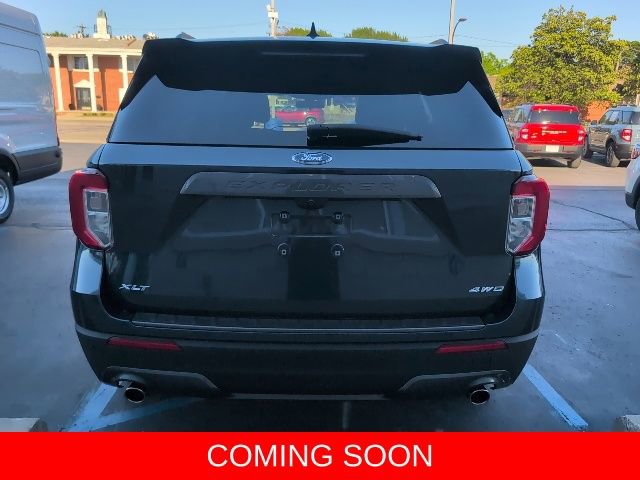 Used 2022 Ford Explorer XLT w/ Equipment Group 202A AWD/4WD image 5