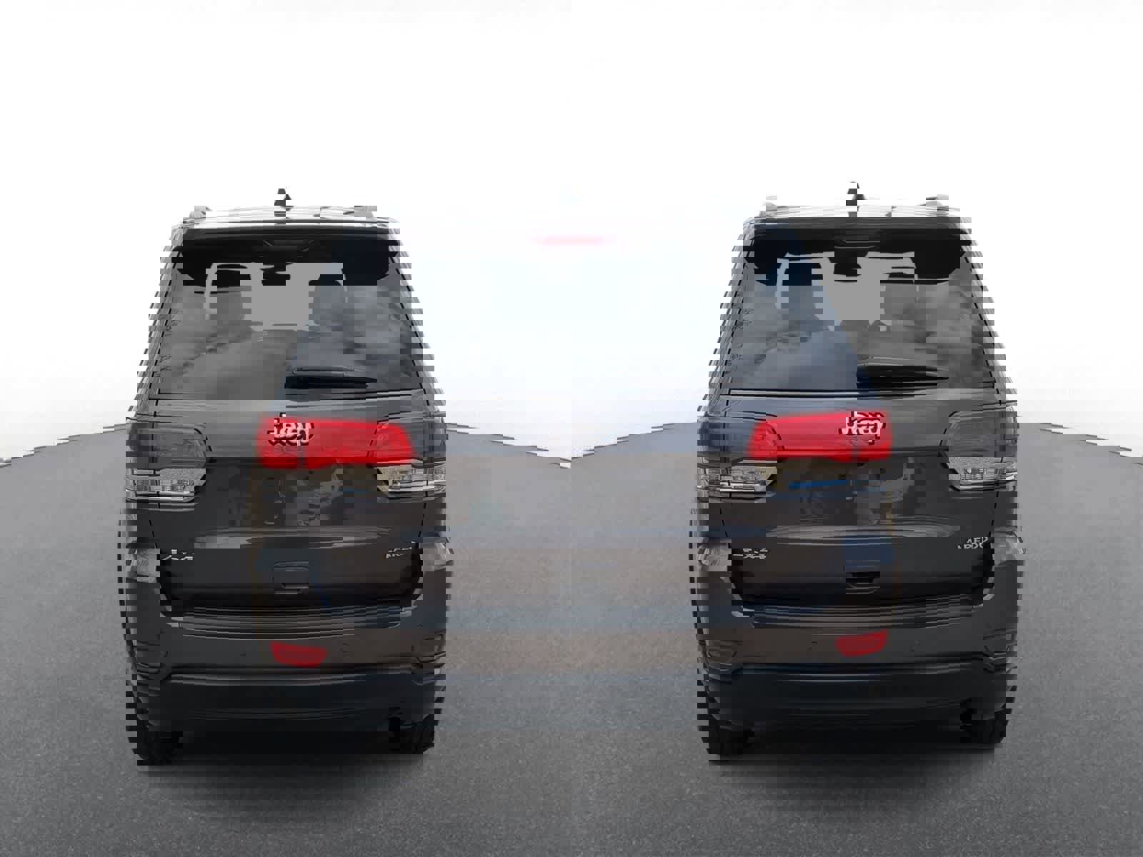 Used 2019 Jeep Grand Cherokee Laredo AWD/4WD image 7