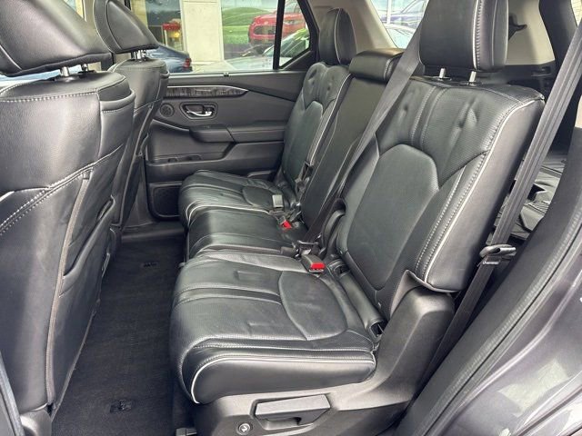 Used 2023 Honda Pilot Elite image 6
