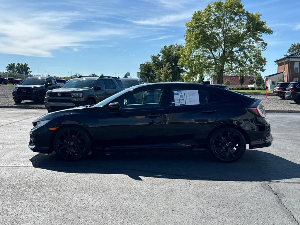 Used 2017 Honda Civic Sport Touring image 4