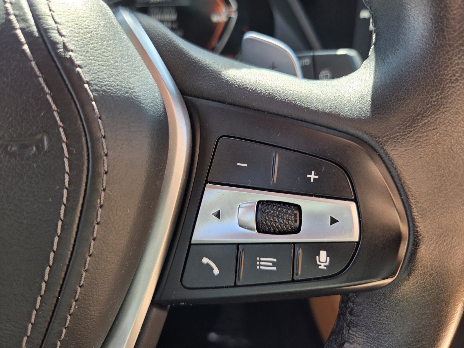 Used 2022 BMW X5 sDrive40i w/ Premium Package image 29