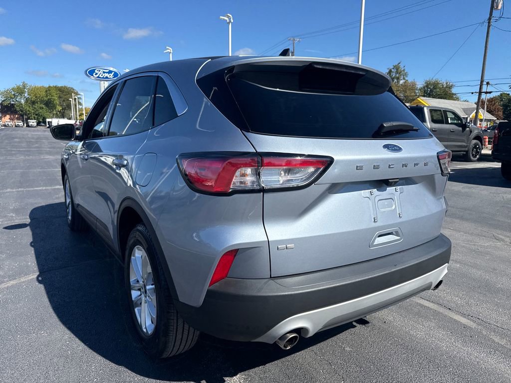 Used 2022 Ford Escape SE w/ Convenience Package image 9