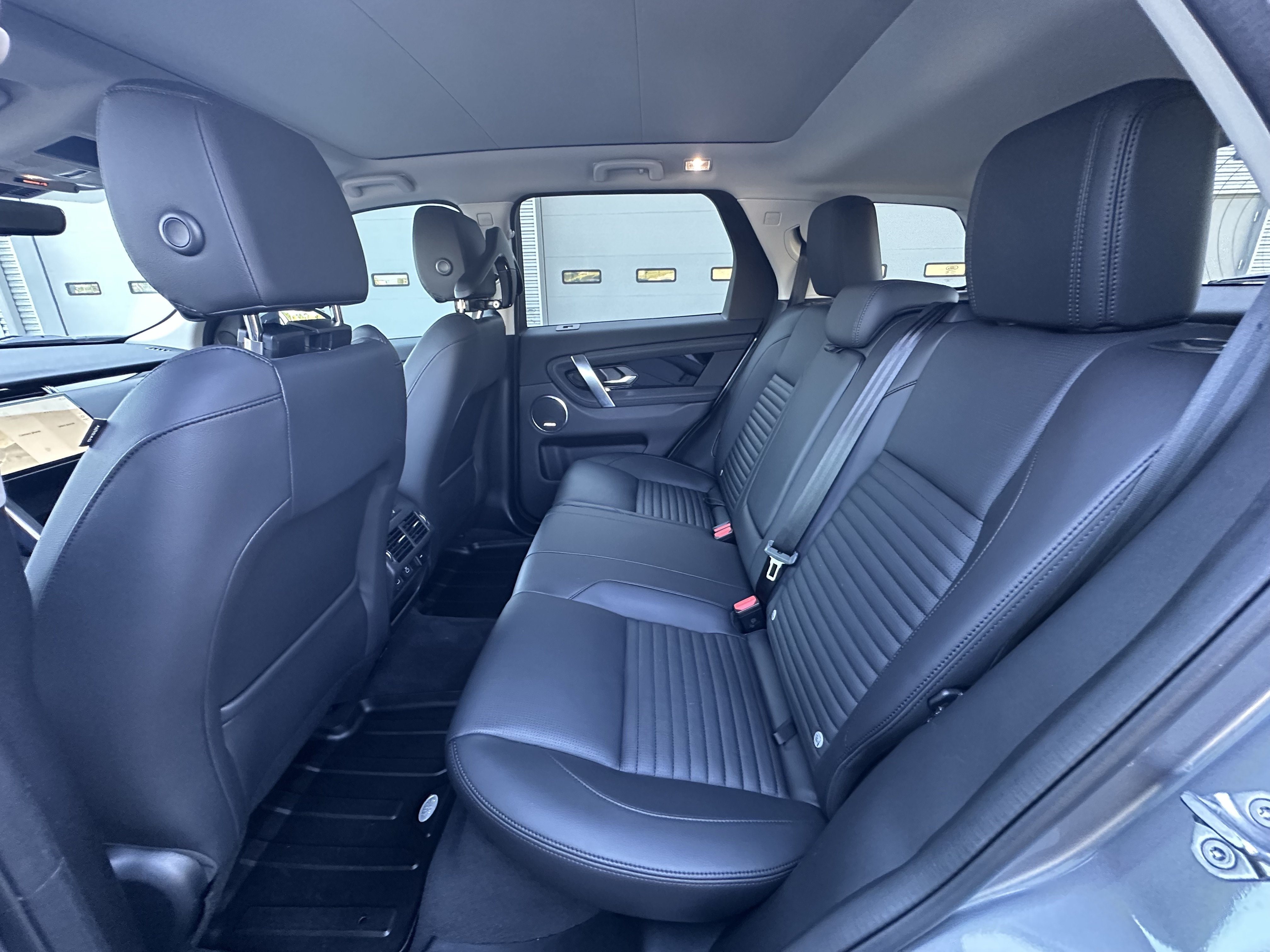 Certified 2025 Land Rover Discovery Sport S AWD/4WD image 33