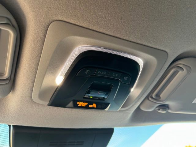 Used 2024 Toyota Corolla Cross XLE image 28