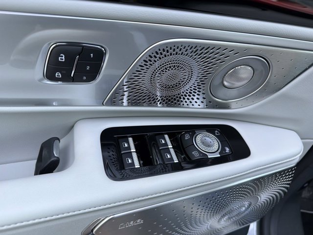 New 2026 Lincoln Nautilus Reserve AWD/4WD image 9