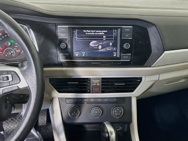 Used 2019 Volkswagen Jetta R-Line FWD image 17