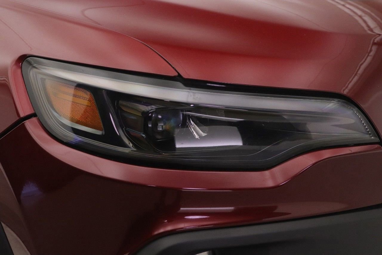 Used 2020 Jeep Cherokee Trailhawk w/ Cold Weather Group image 26