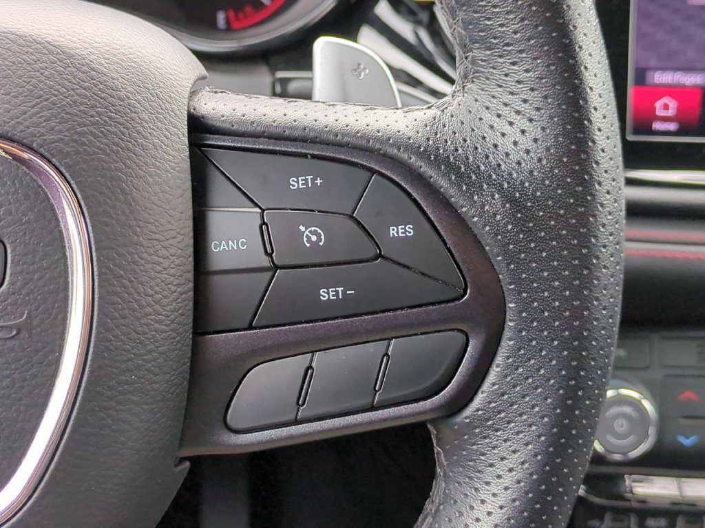 Used 2025 Dodge Durango GT RWD image 19