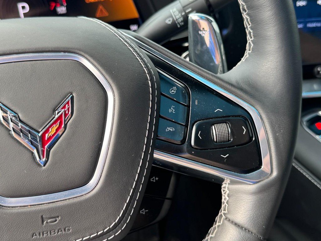 Used 2025 Chevrolet Corvette Stingray Premium Cpe w/ Z51 Performance Package RWD image 24