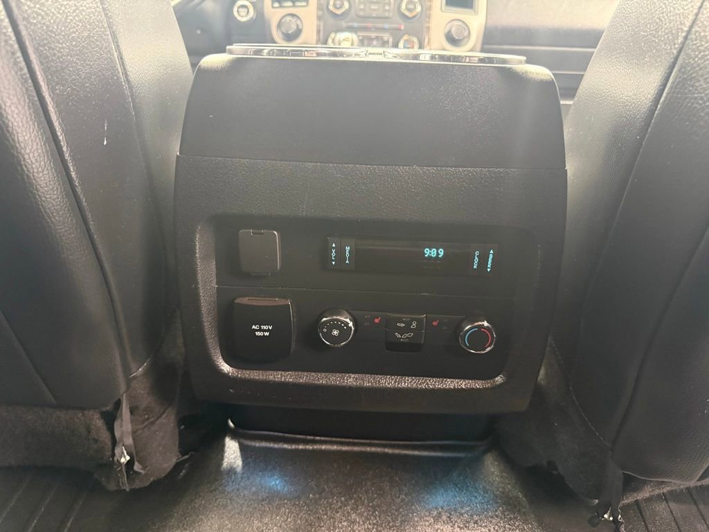 Used 2017 Ford Expedition Limited w/ Equipment Group 301A AWD/4WD image 33