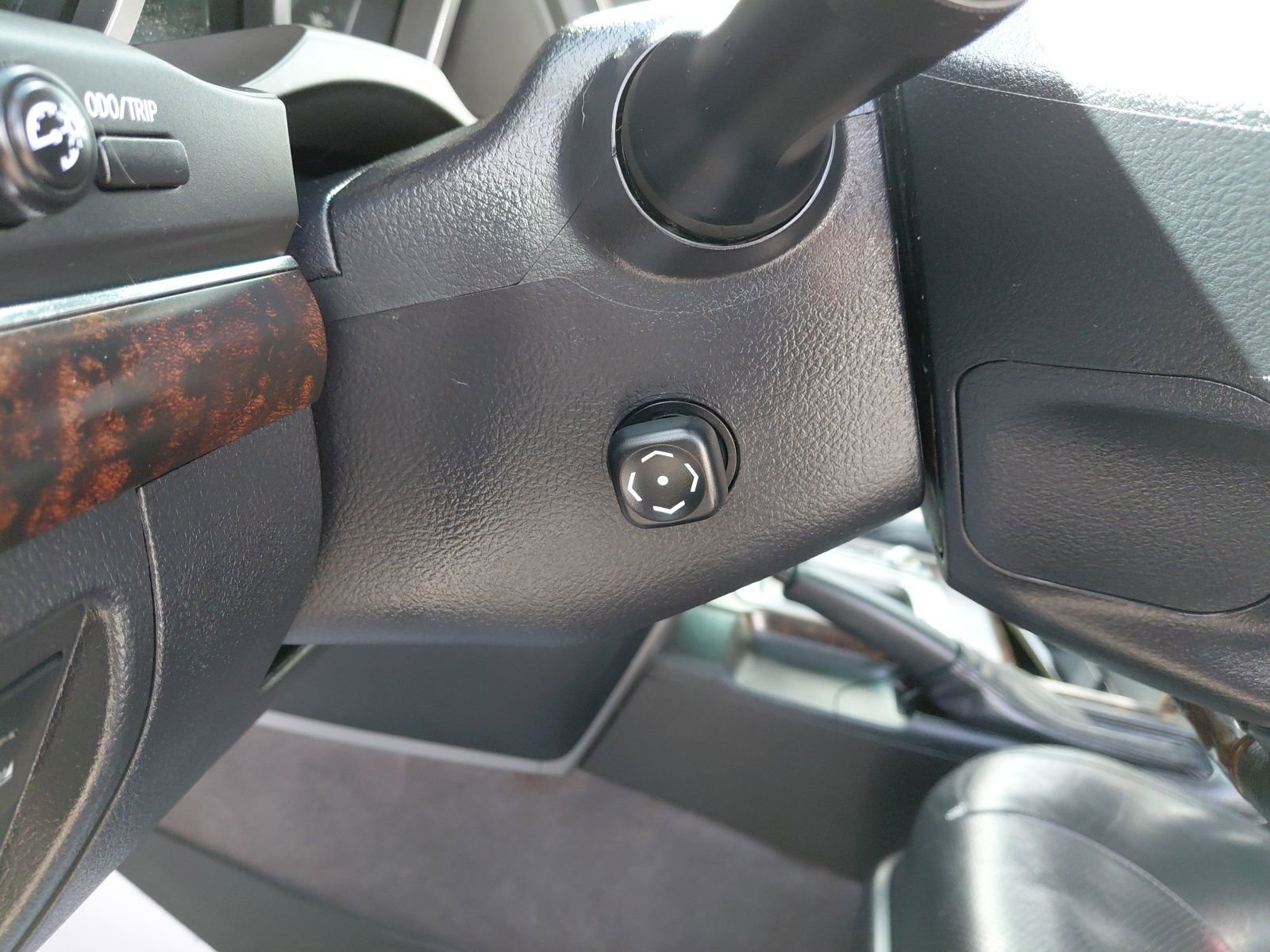 Used 2013 Toyota Land Cruiser image 35