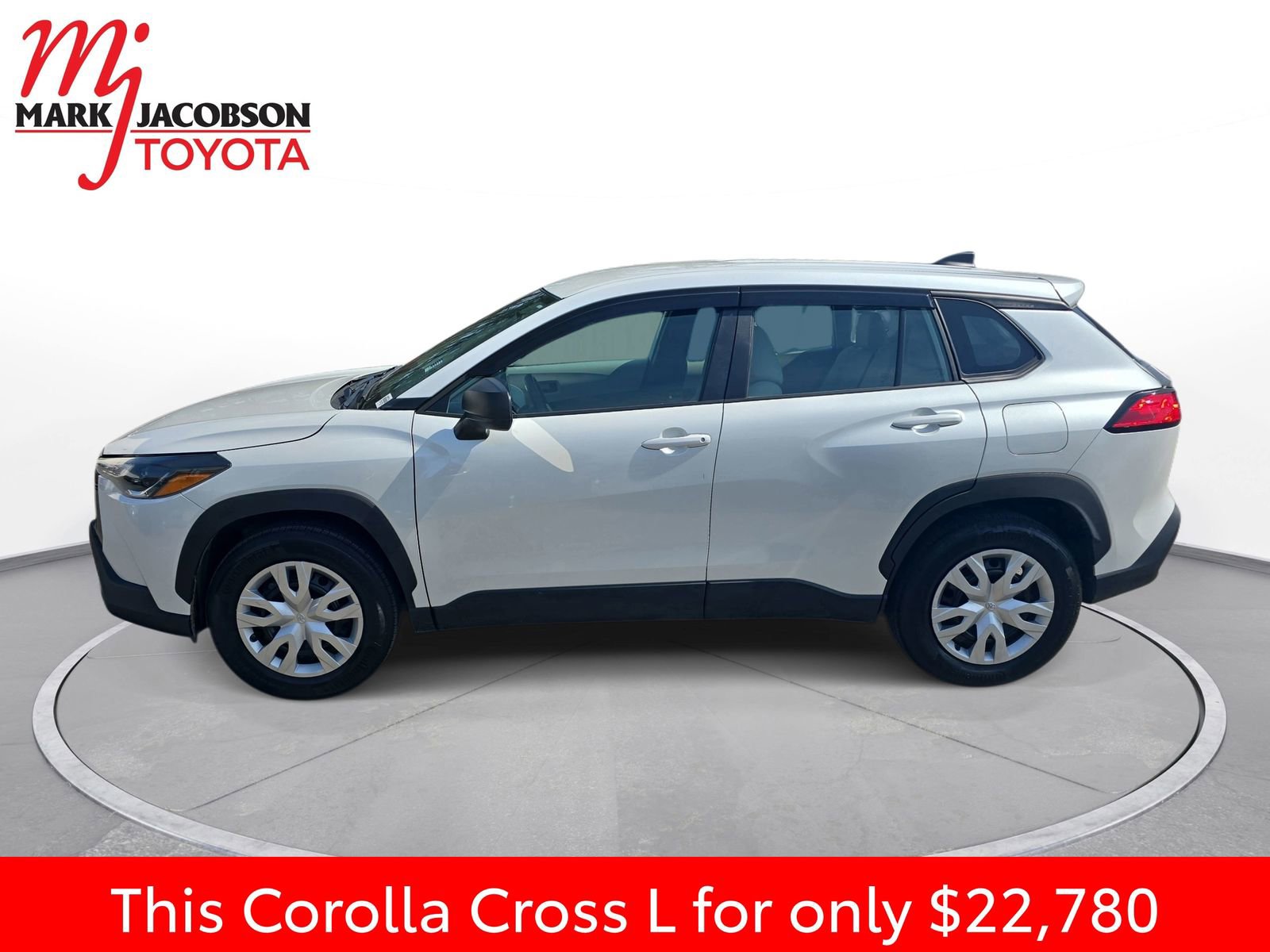 Used 2024 Toyota Corolla Cross L image 14