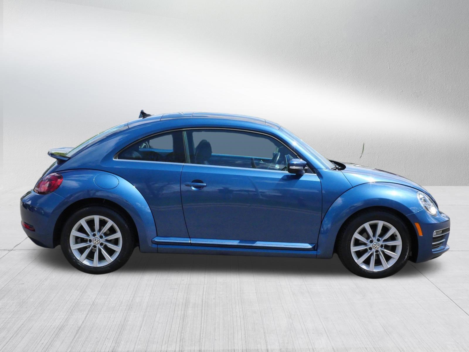 Used 2019 Volkswagen Beetle 2.0T SE FWD image 8