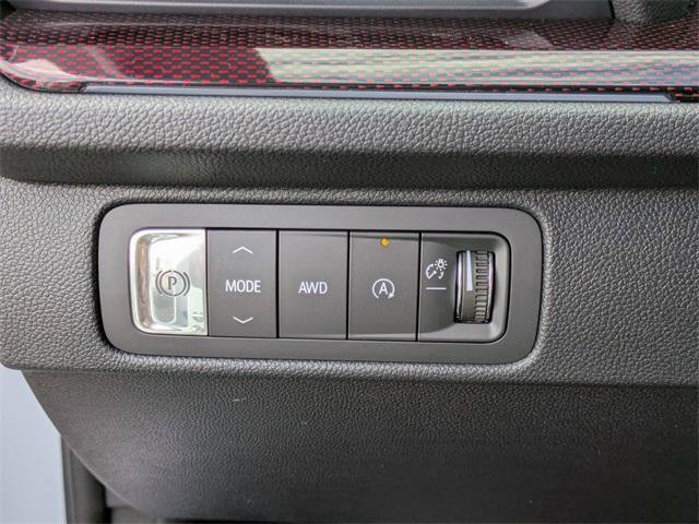 New 2026 Chevrolet Traverse Z71 w/ Driver Confidence Package image 14