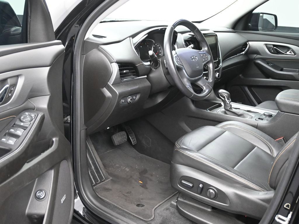 Used 2021 Chevrolet Traverse RS FWD image 10