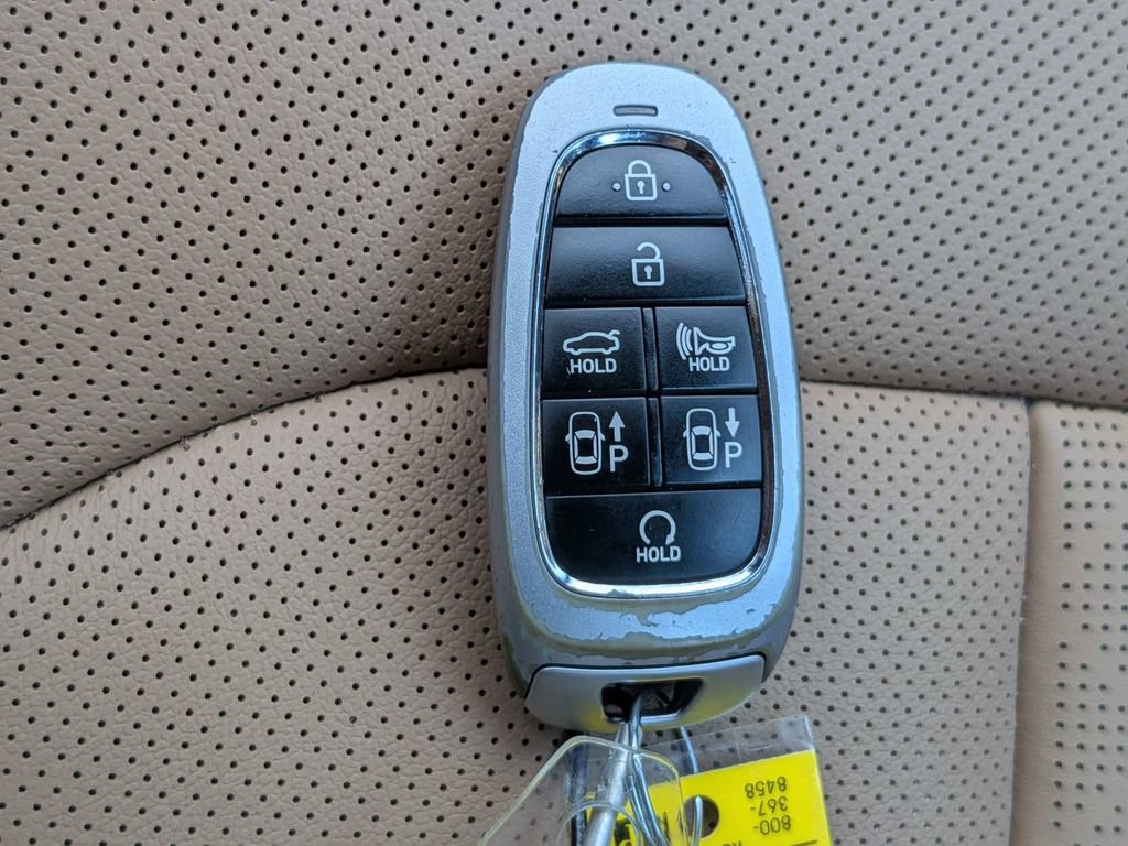 Used 2023 Hyundai Sonata Limited FWD image 30