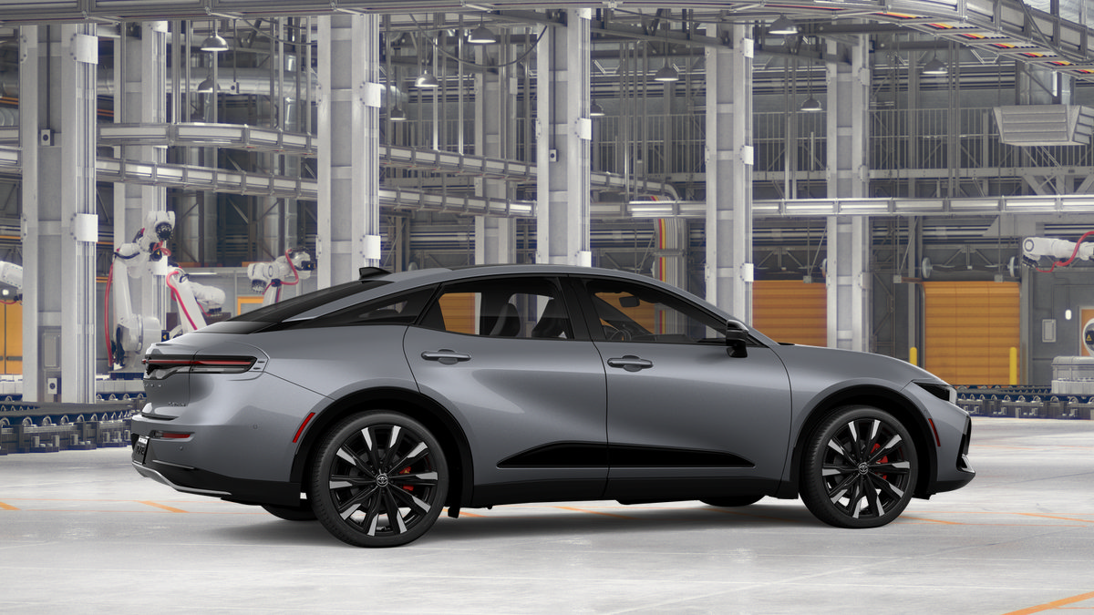 New 2027 Toyota Crown Platinum AWD/4WD image 13