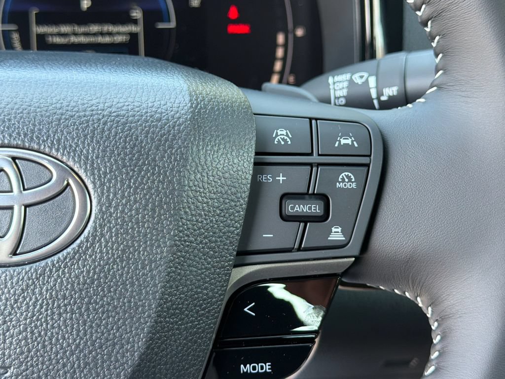 New 2026 Toyota Camry Hybrid FWD image 26