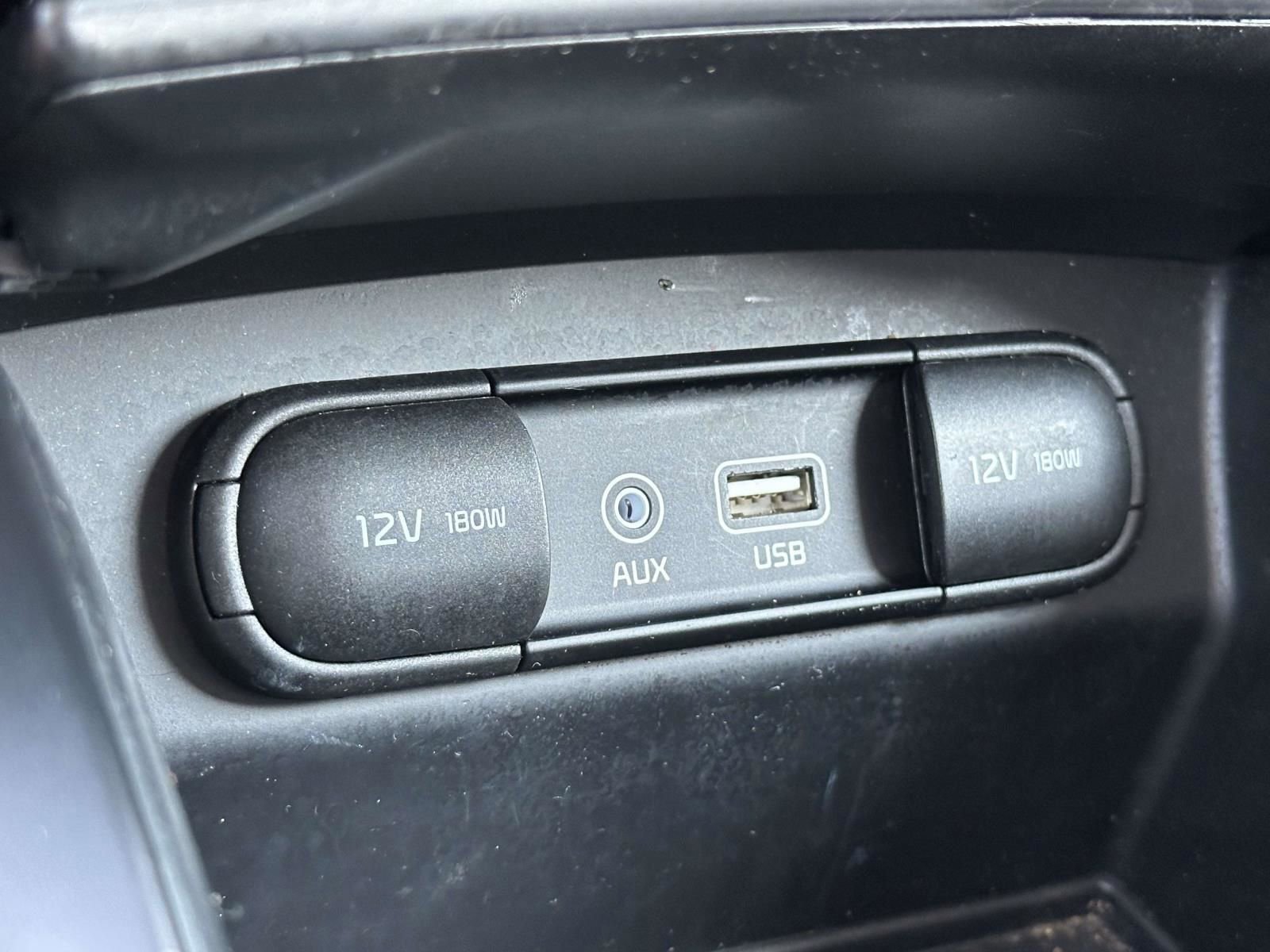 Used 2020 Kia Sorento LX w/ LX I4 Convenience Package FWD image 21