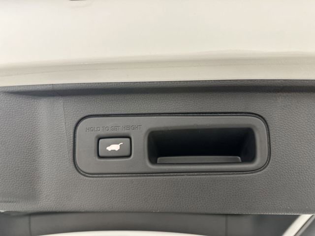 Used 2025 Honda Pilot Touring image 27