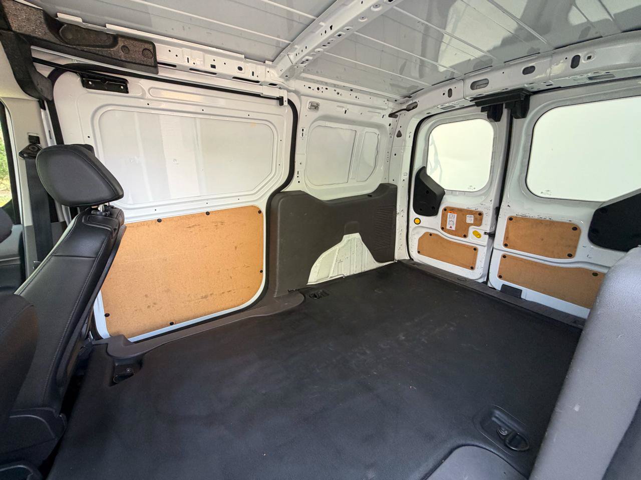 Used 2019 Ford Transit Connect XL FWD image 14