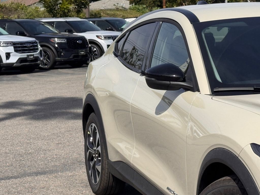 New 2026 Ford Mustang Mach-E Select image 5