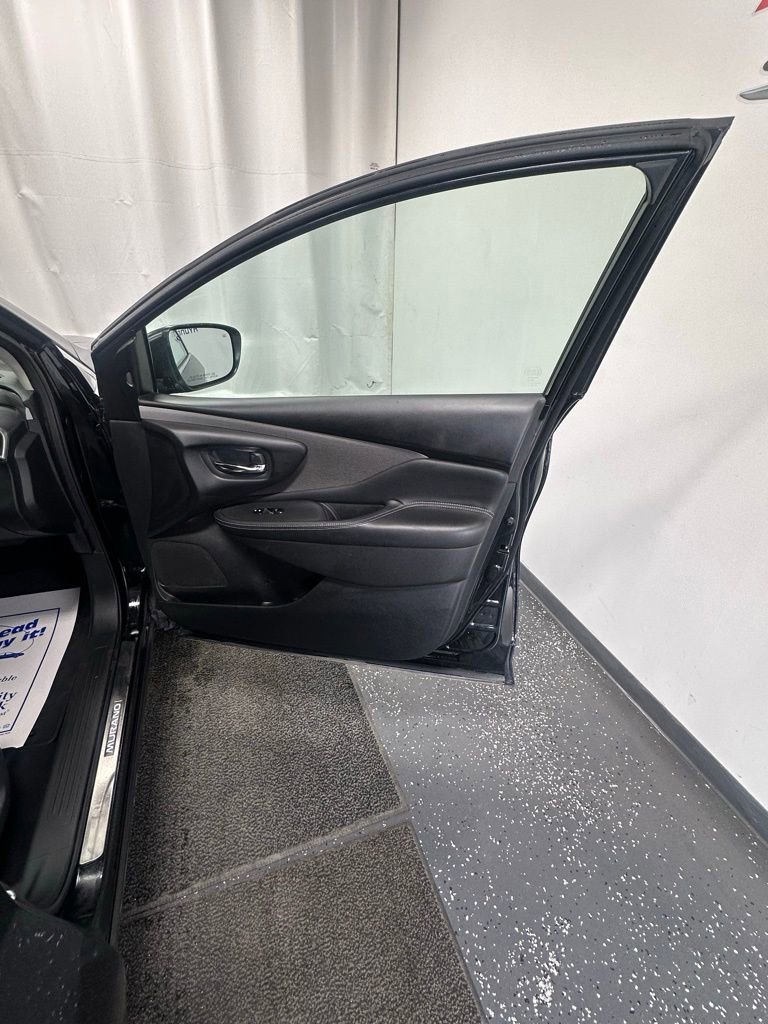 Used 2023 Nissan Murano SL image 20
