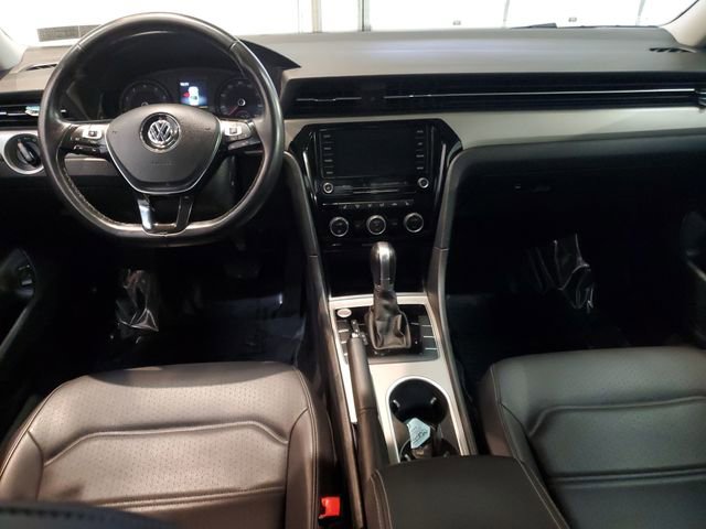 Used 2020 Volkswagen Passat 2.0T SE image 13