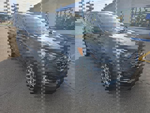 Used 2022 Ford Edge SEL w/ Convenience Package image 3