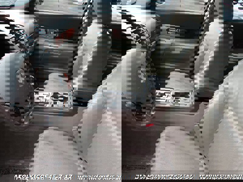 Used 2004 Lincoln LS image 17