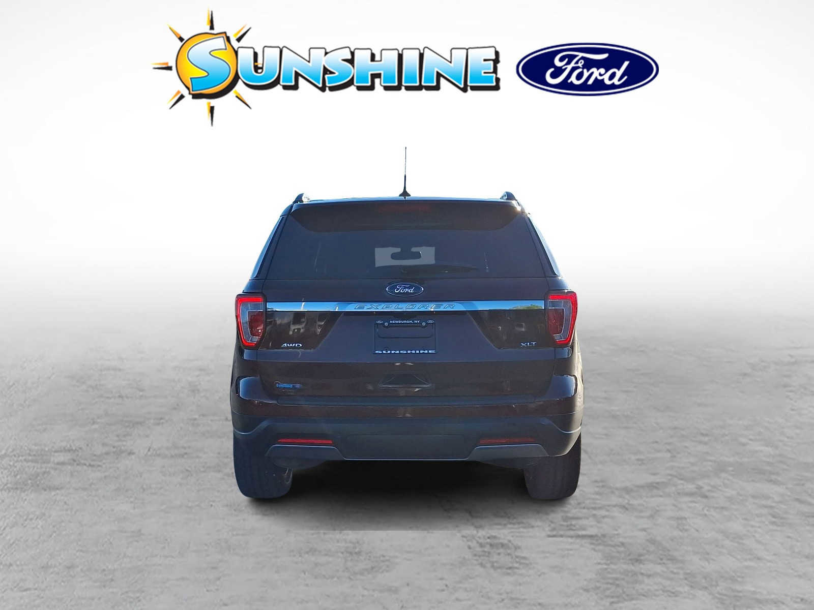 Certified 2019 Ford Explorer XLT w/ Equipment Group 202A AWD/4WD image 5